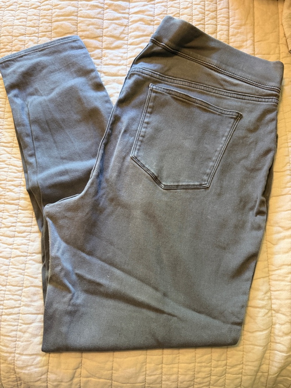 Old Navy Rockstar Gray Mid Rise Jeggings 18
